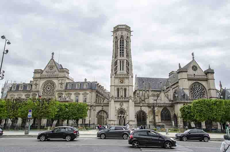 83 - Francia - Paris - iglesia saint-Germain L'Auxerrois.jpg